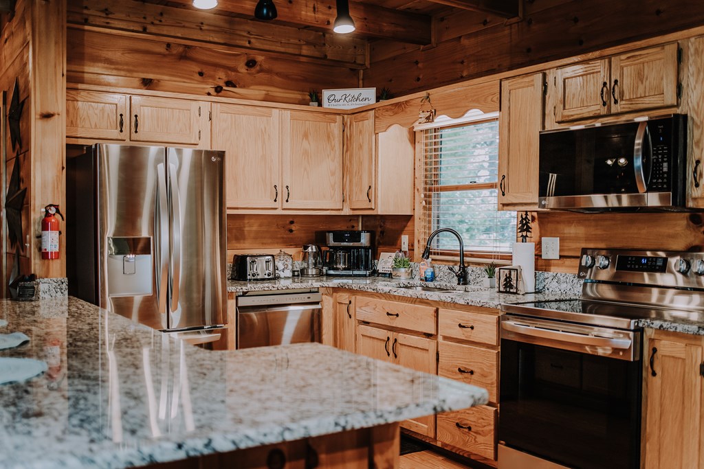 415479 Blue Ridge Residential
