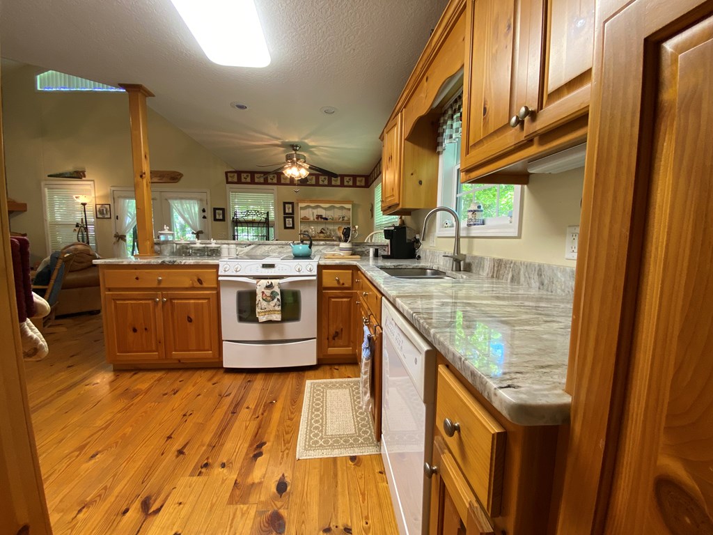 415481 Blairsville Residential