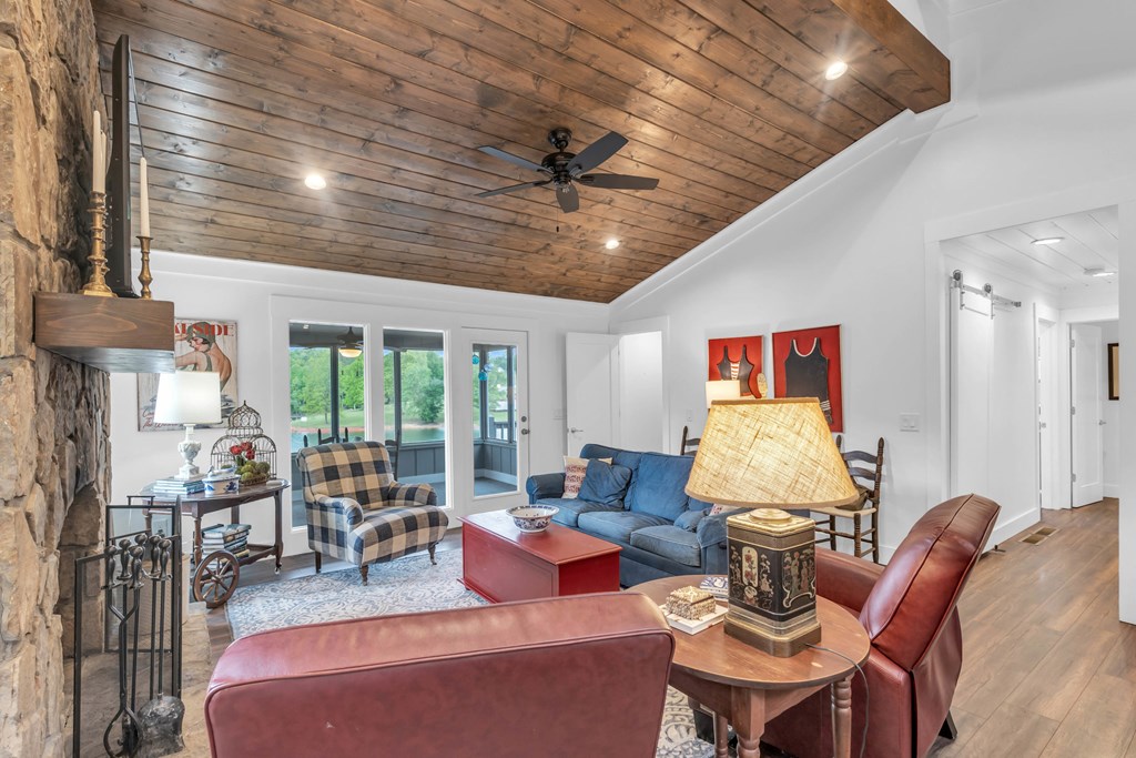 415487 Blairsville Residential