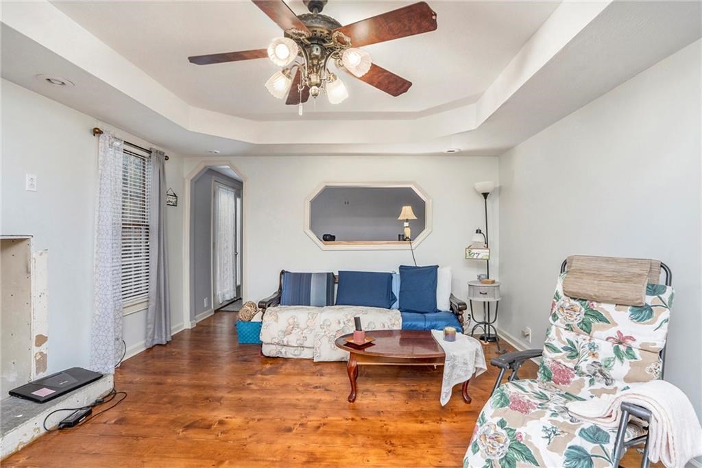 415489 Cleveland Residential
