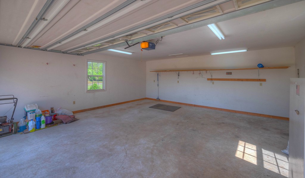 415496 Murphy Residential