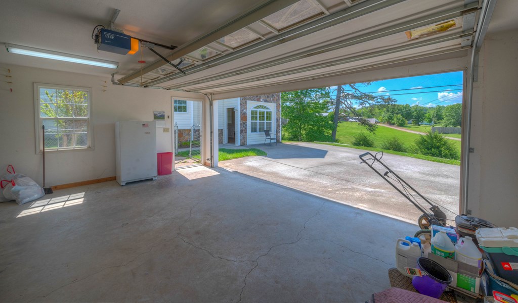 415496 Murphy Residential
