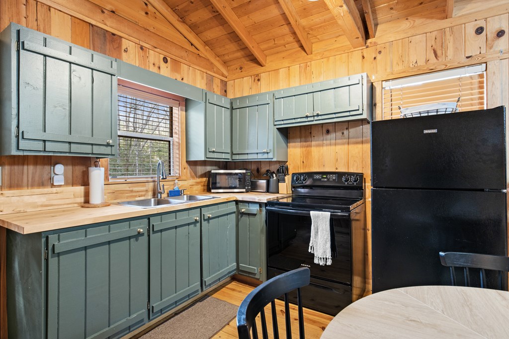 415506 Blue Ridge Residential