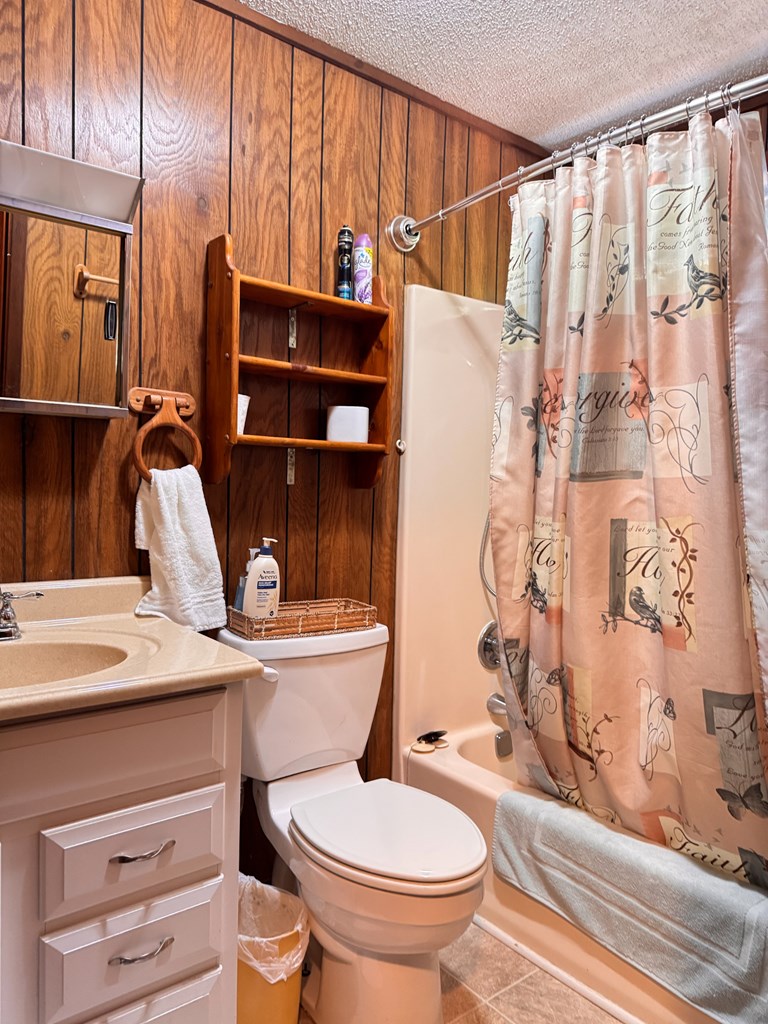 415518 Hayesville Residential