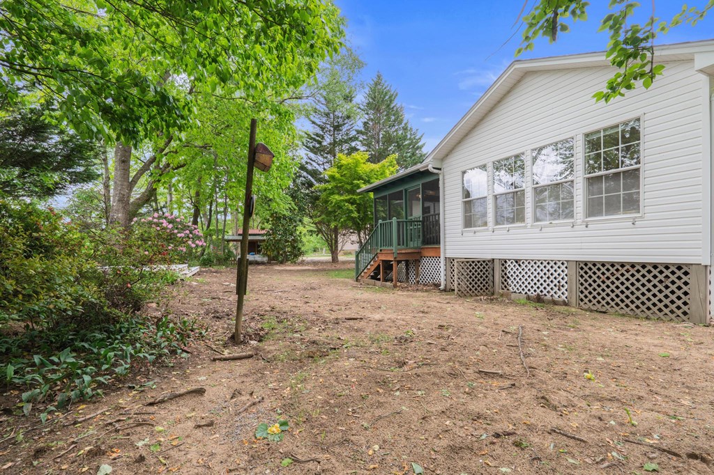 415532 Hayesville Residential