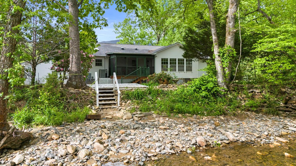 415532 Hayesville Residential