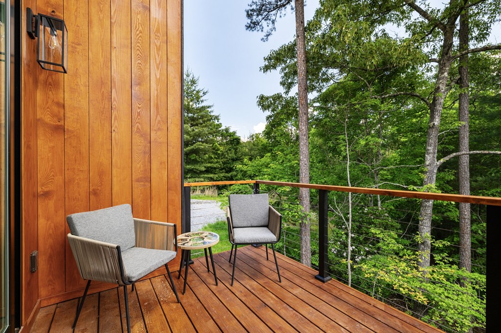 415539 Young Harris Residential