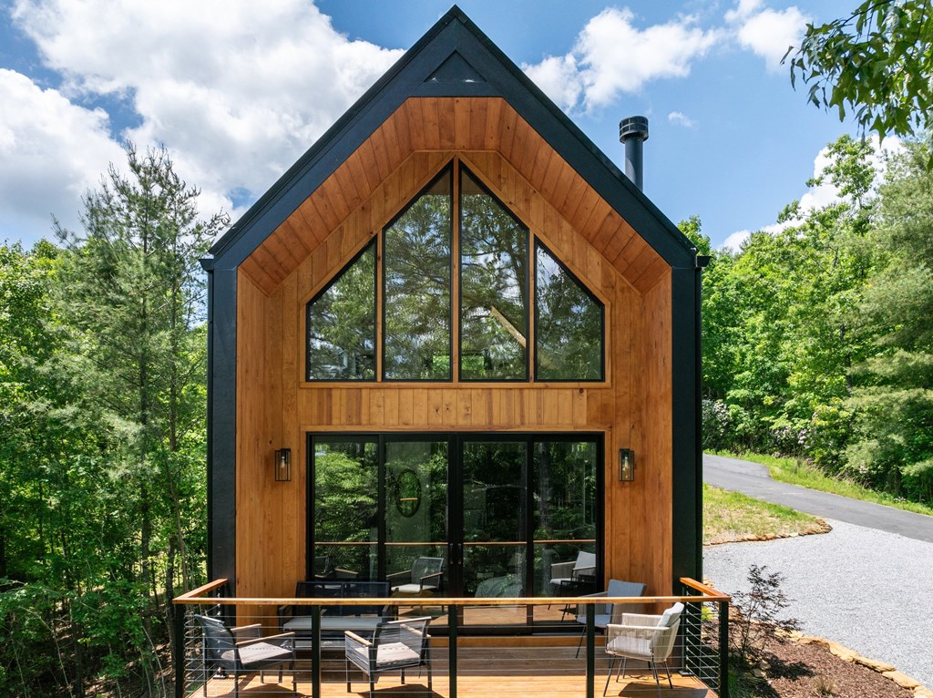 415539 Young Harris Residential