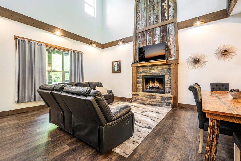 415548 Blue Ridge Residential