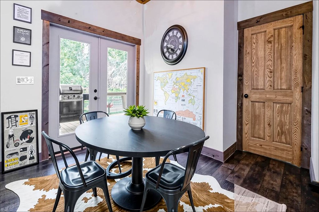 415548 Blue Ridge Residential