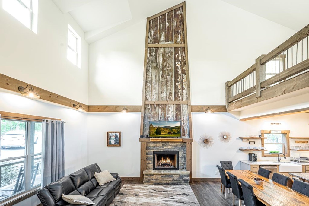 415548 Blue Ridge Residential
