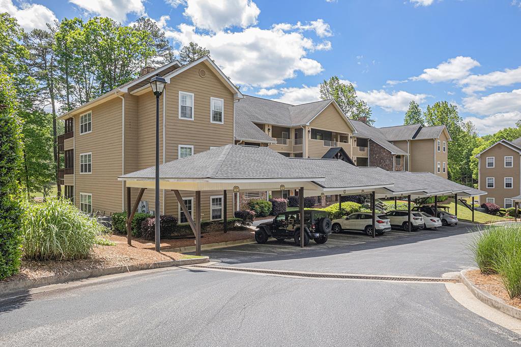 415554  Condominium