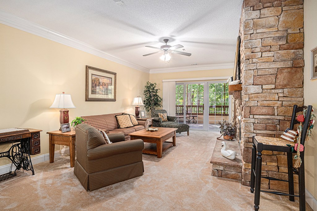 415554 Clayton Condominium
