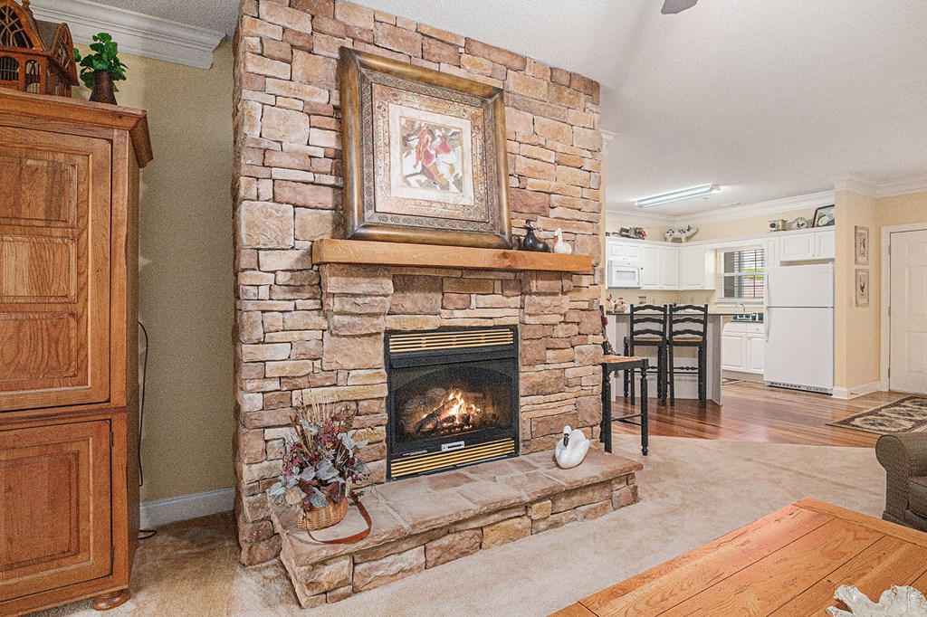 415554 Clayton Condominium