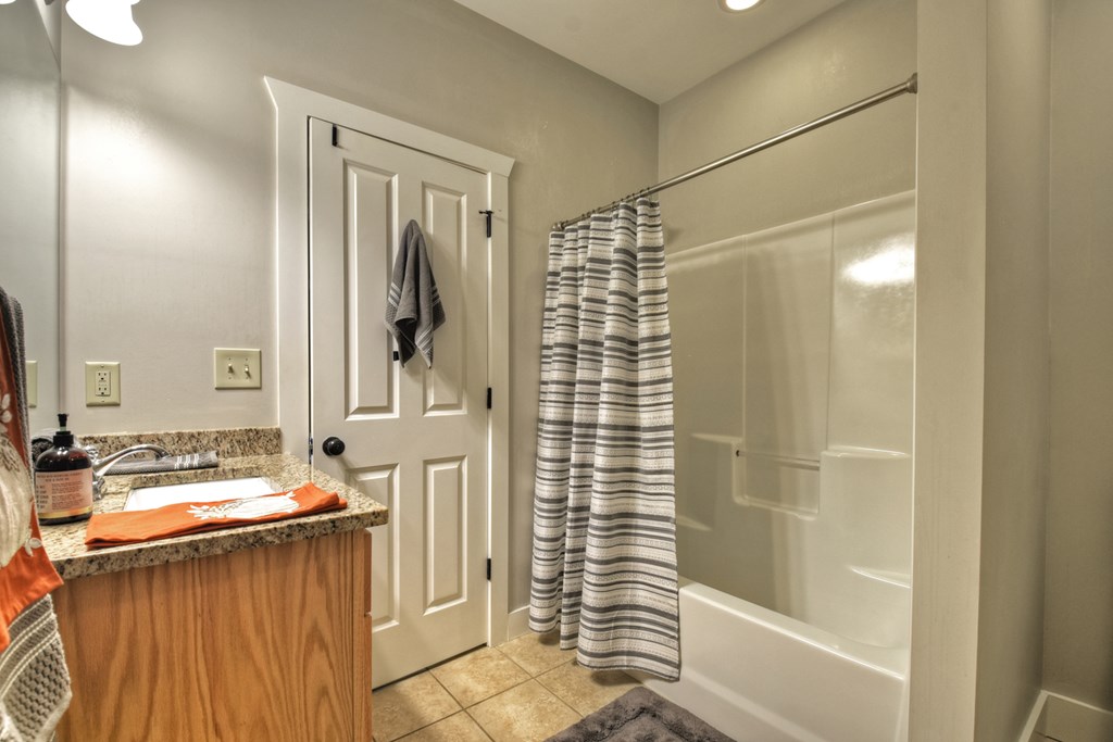 415556 Morganton Residential