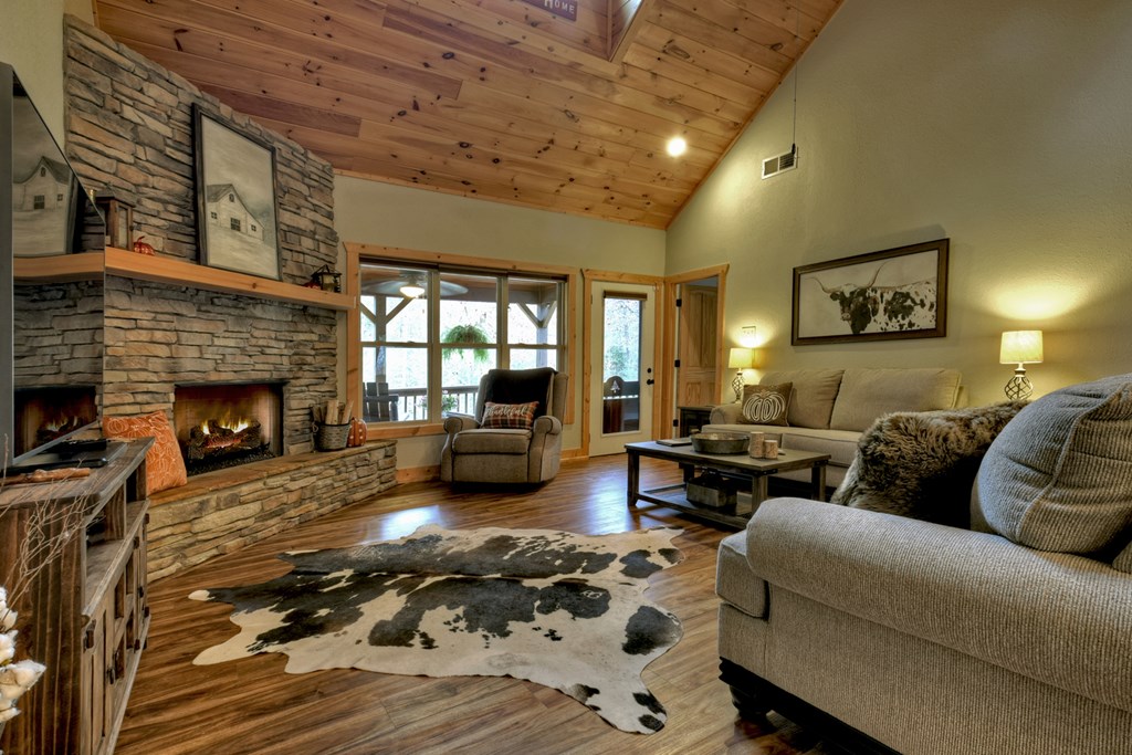 415556 Morganton Residential