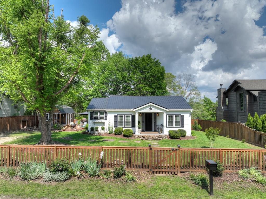 415558 Blue Ridge Residential