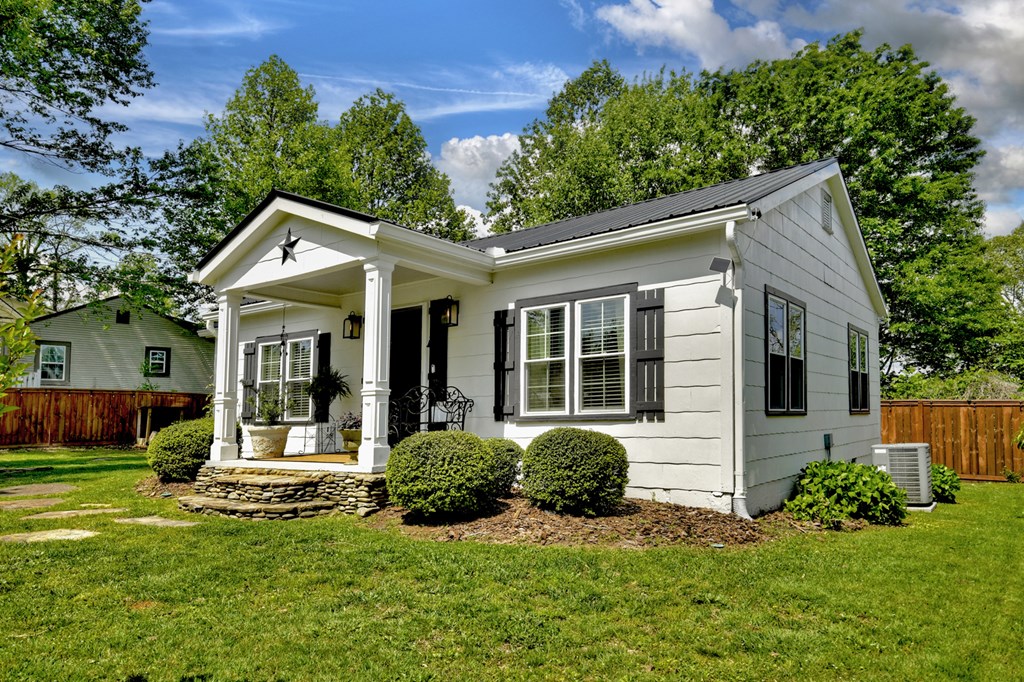 415558 Blue Ridge Residential