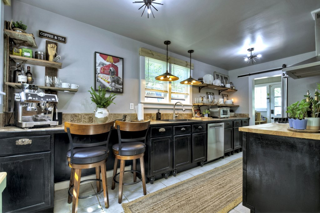 415558 Blue Ridge Residential