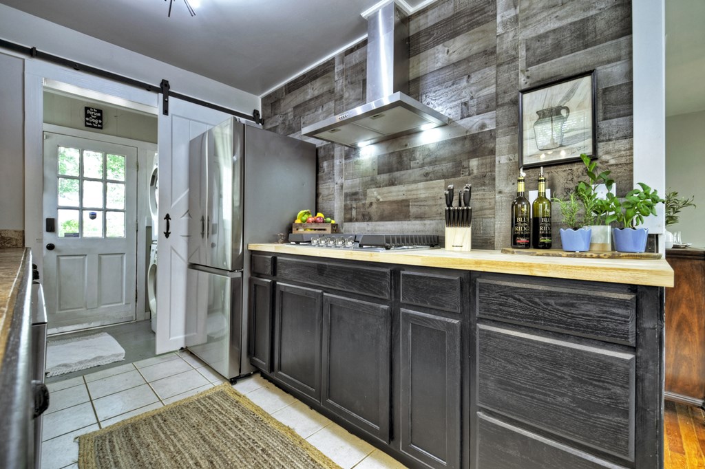 415558 Blue Ridge Residential