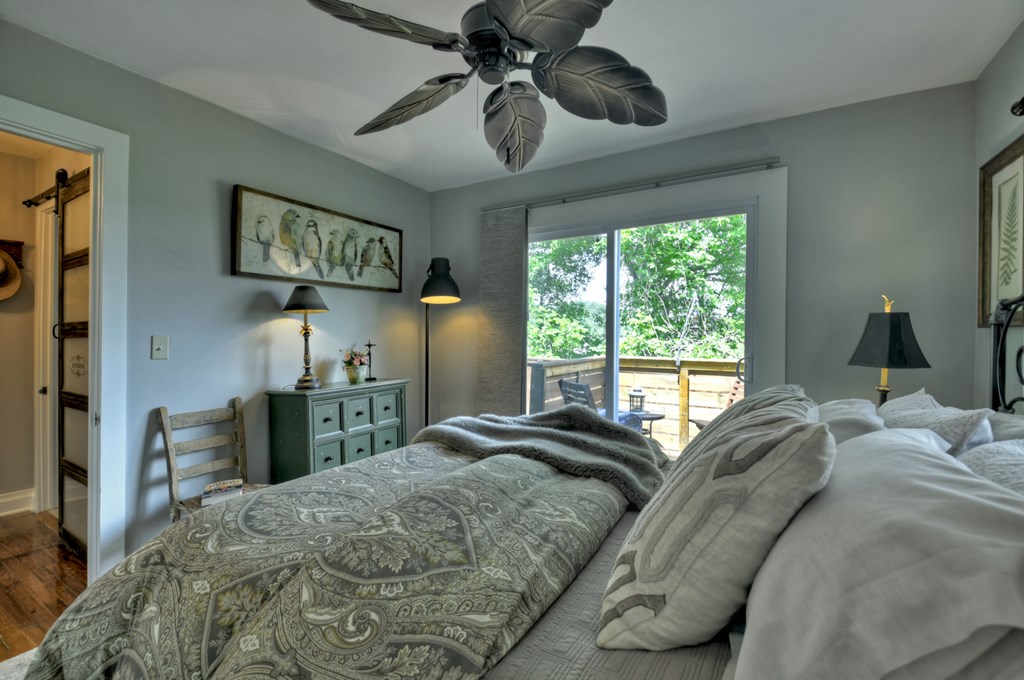 415558 Blue Ridge Residential