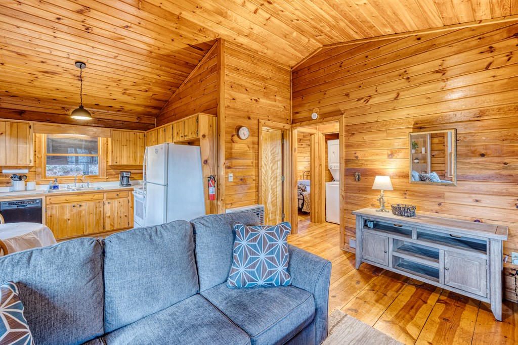 415560 Blue Ridge Residential