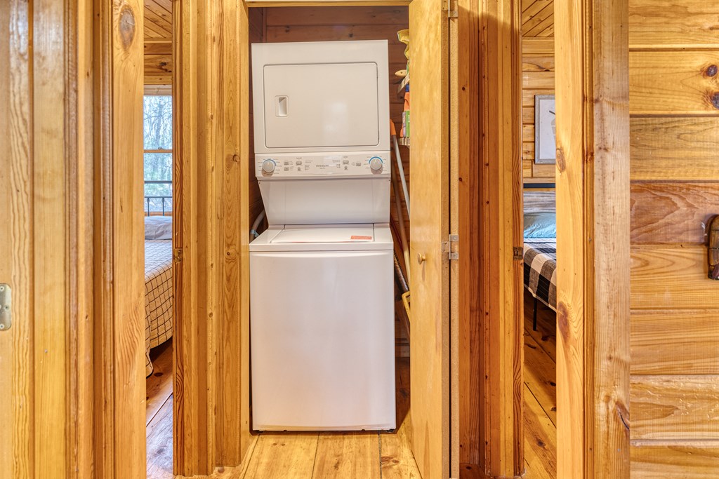 415560 Blue Ridge Residential