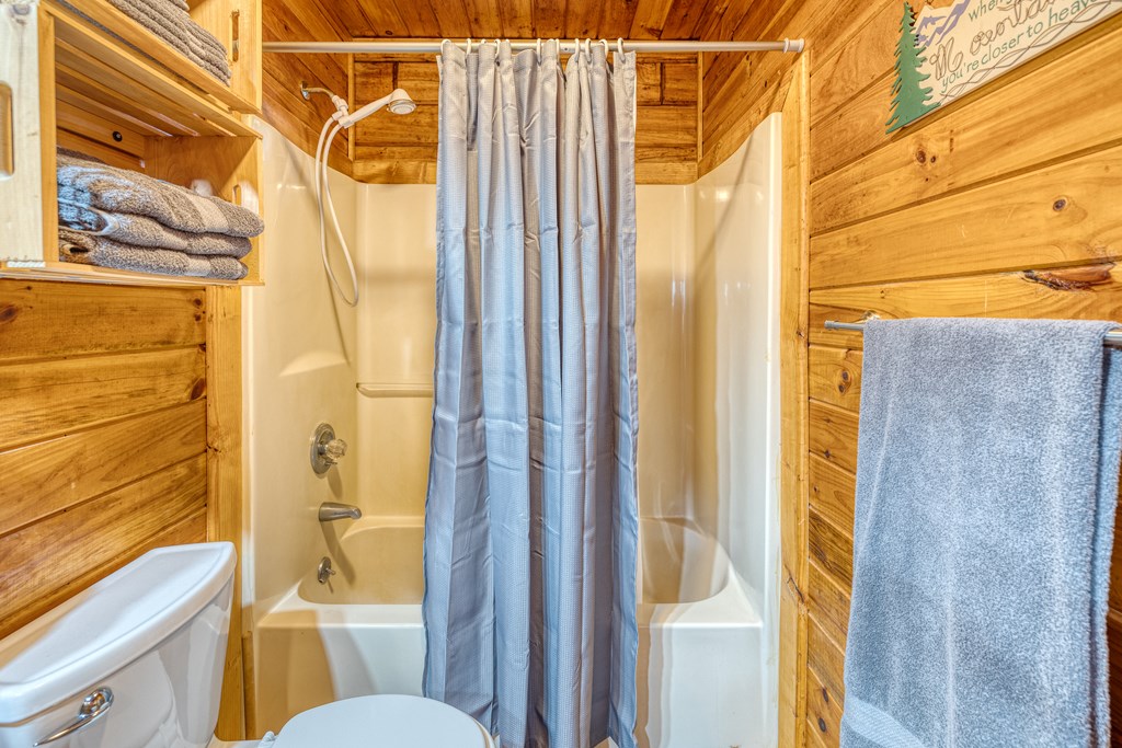 415560 Blue Ridge Residential