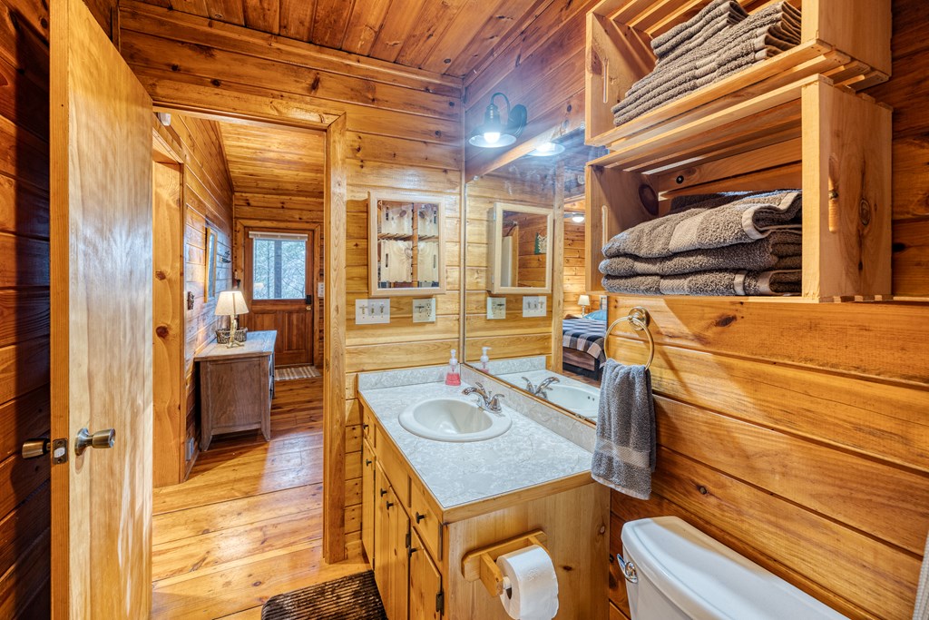 415560 Blue Ridge Residential