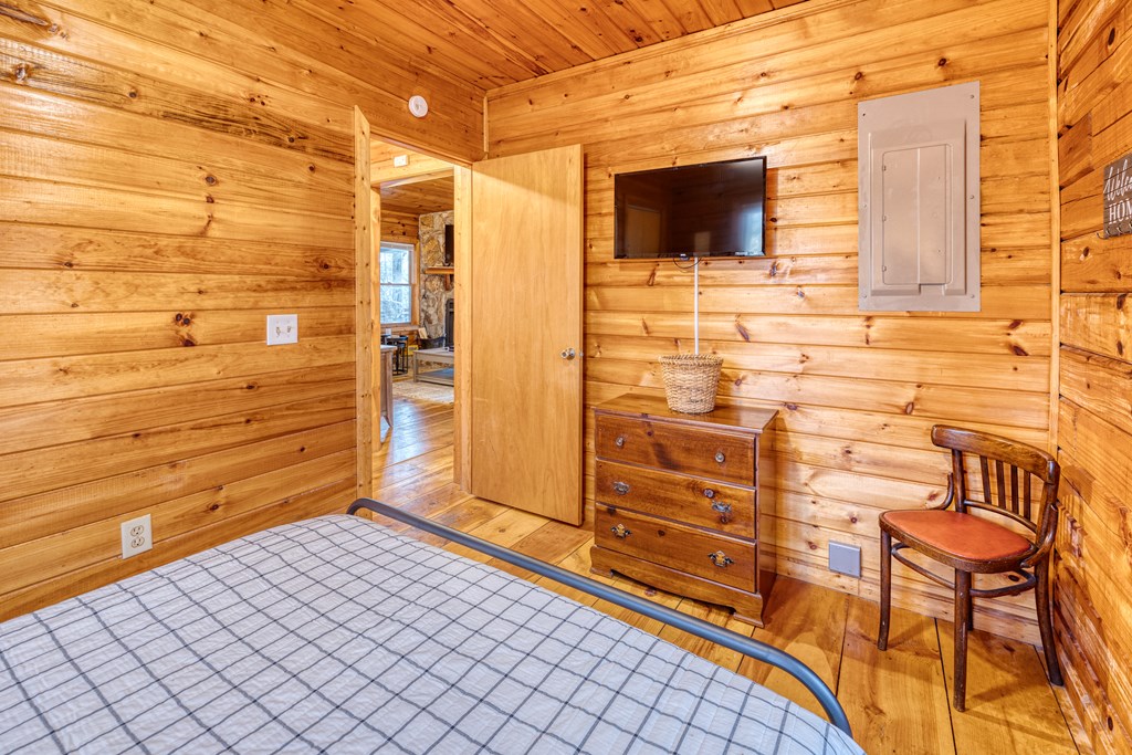 415560 Blue Ridge Residential