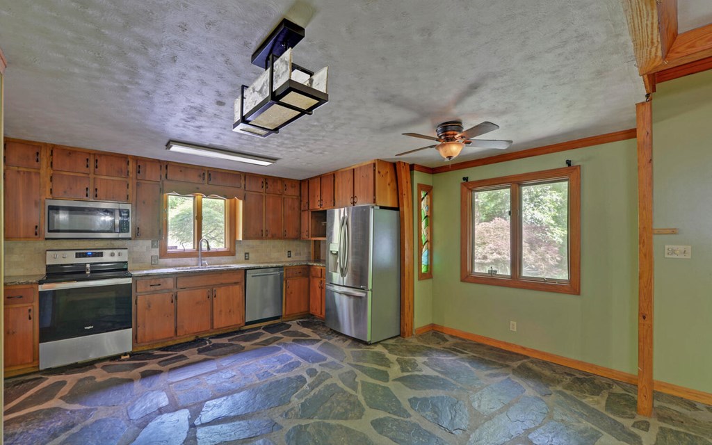 415572 Ellijay Residential