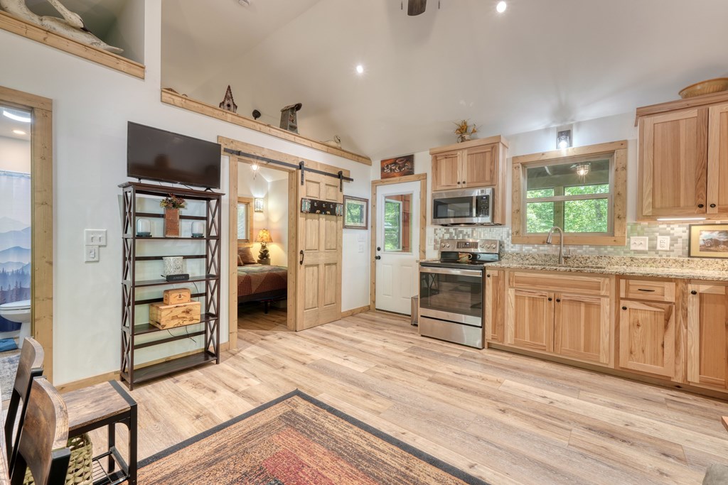 415585 Blairsville Residential