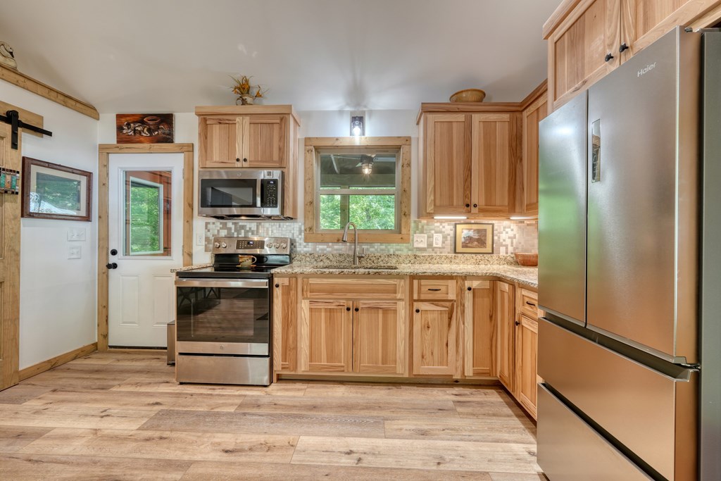 415585 Blairsville Residential