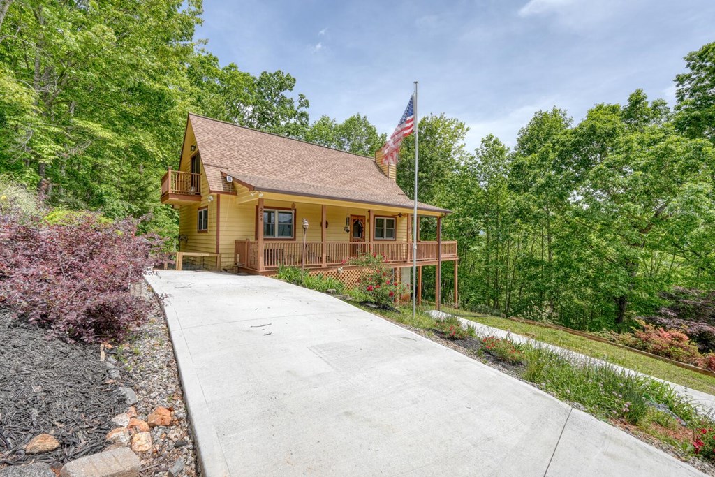 415594 Hiawassee Residential