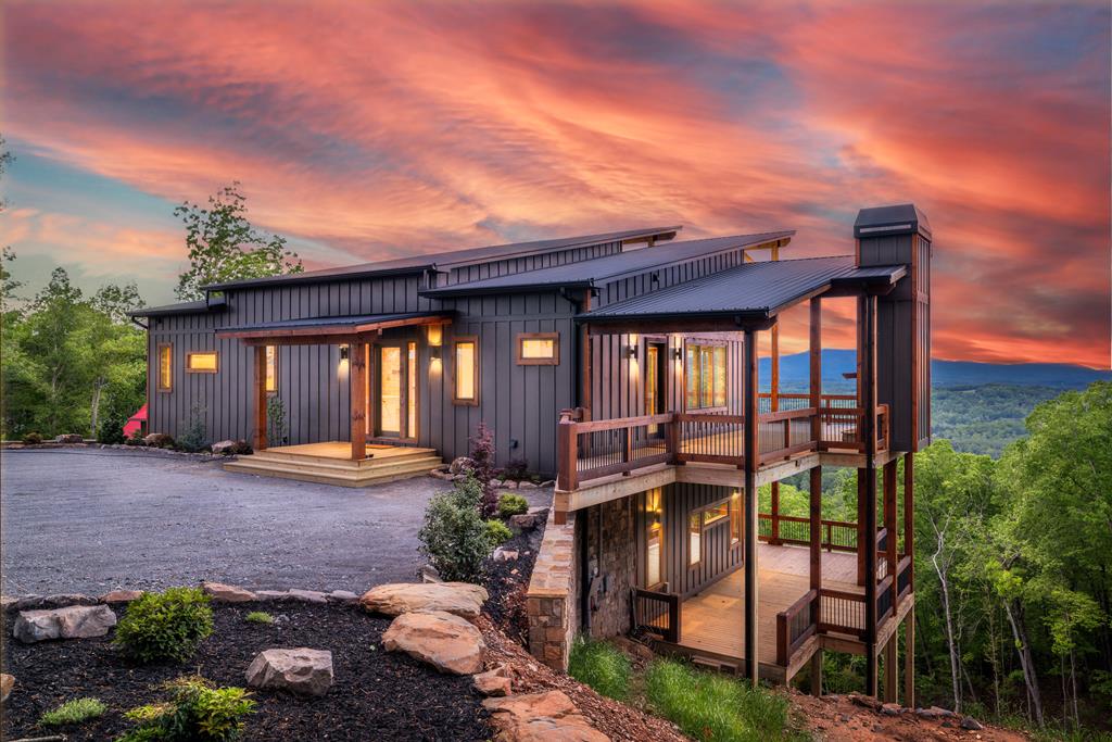 415595 Mineral Bluff 