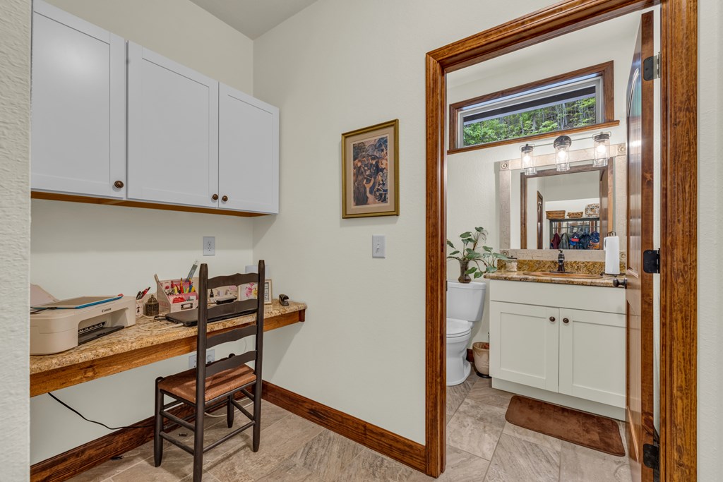 415607 Hayesville Residential