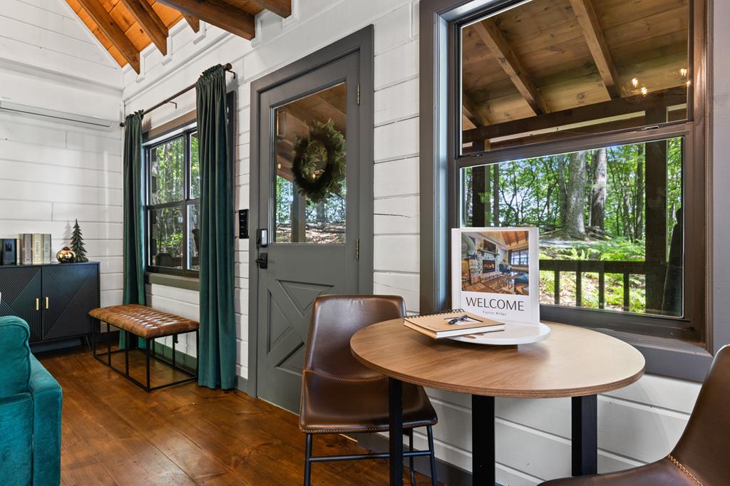 415610 Blue Ridge Residential