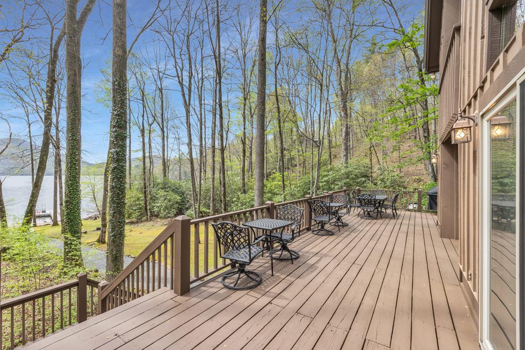 415621 Topton Residential