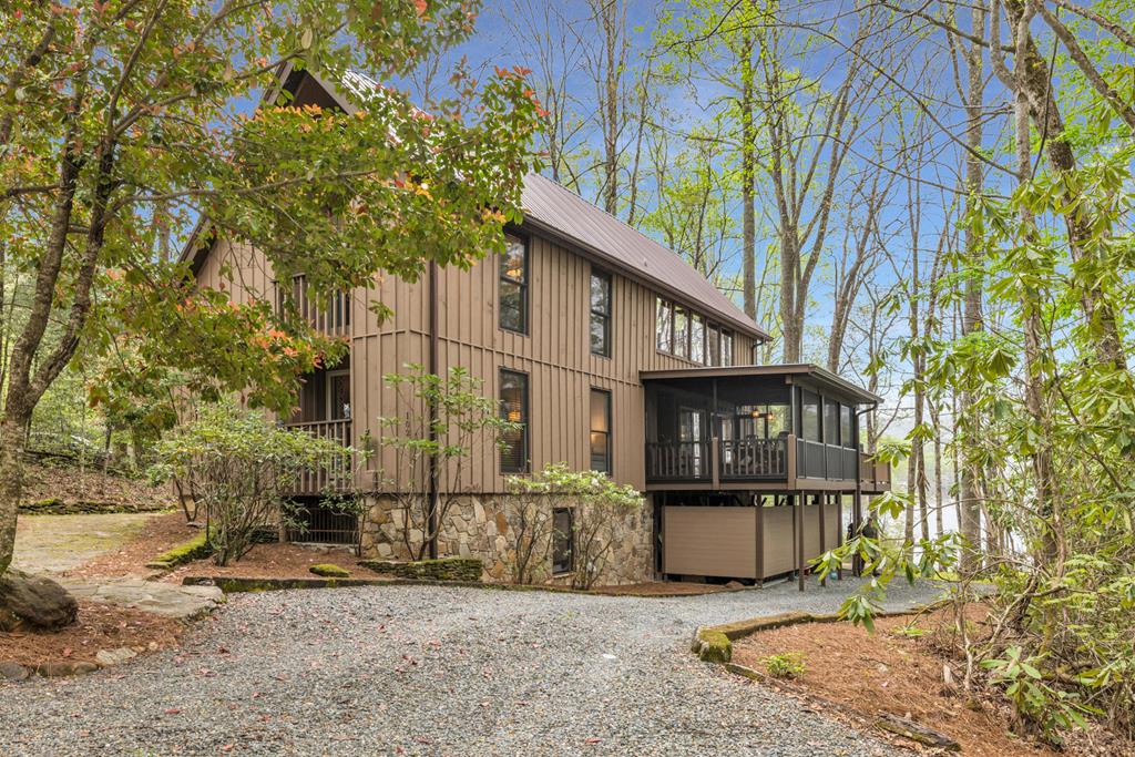 415621 Topton Residential