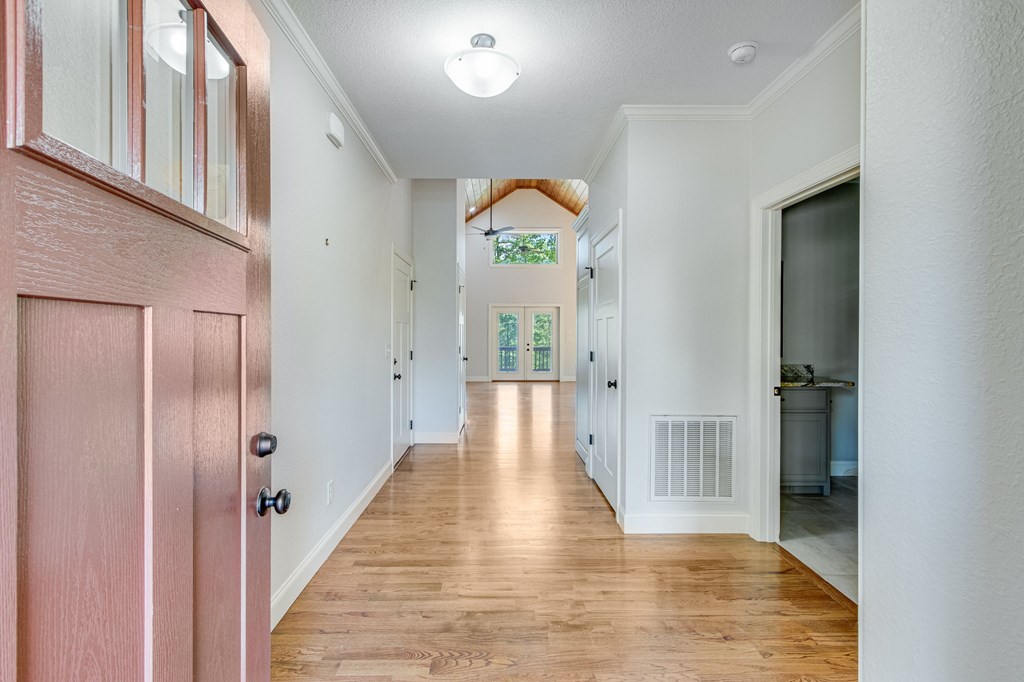415641 Young Harris Residential