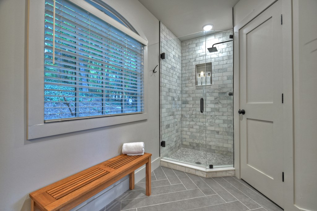 415644 Morganton Residential