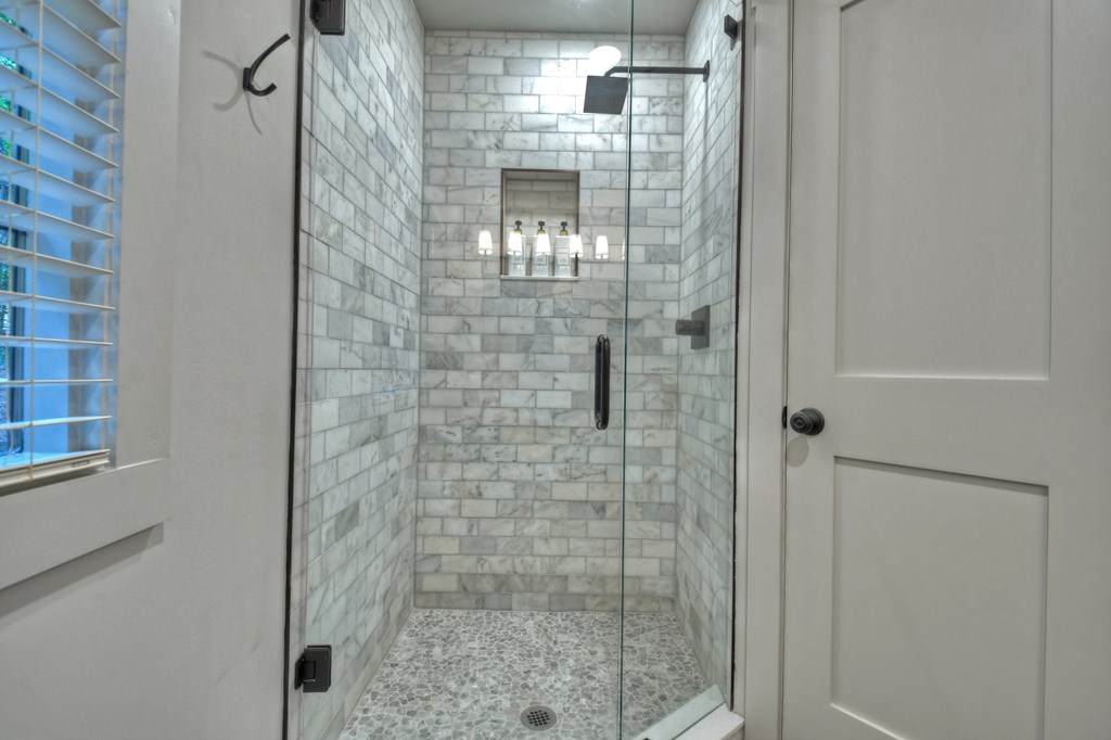 415644 Morganton Residential