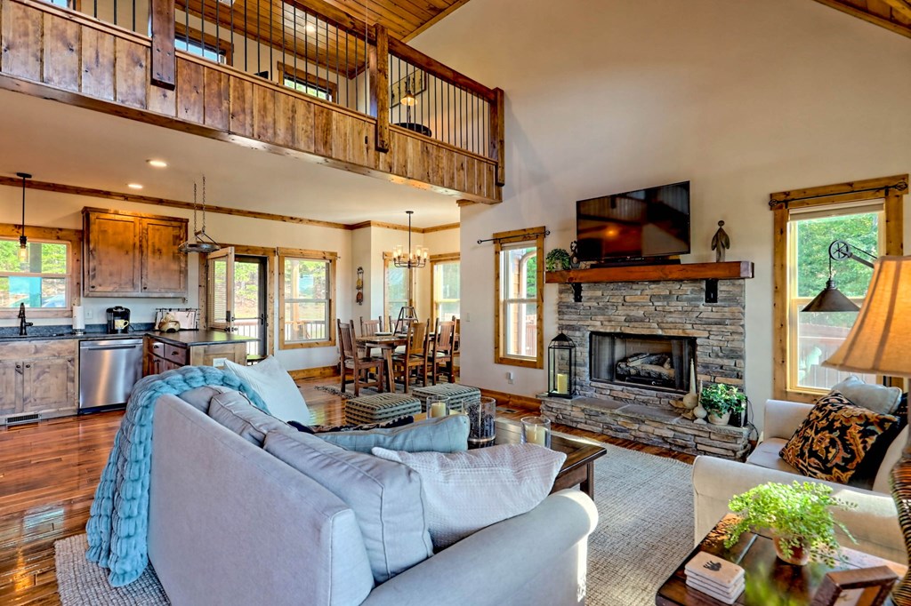 415647 Blairsville Residential