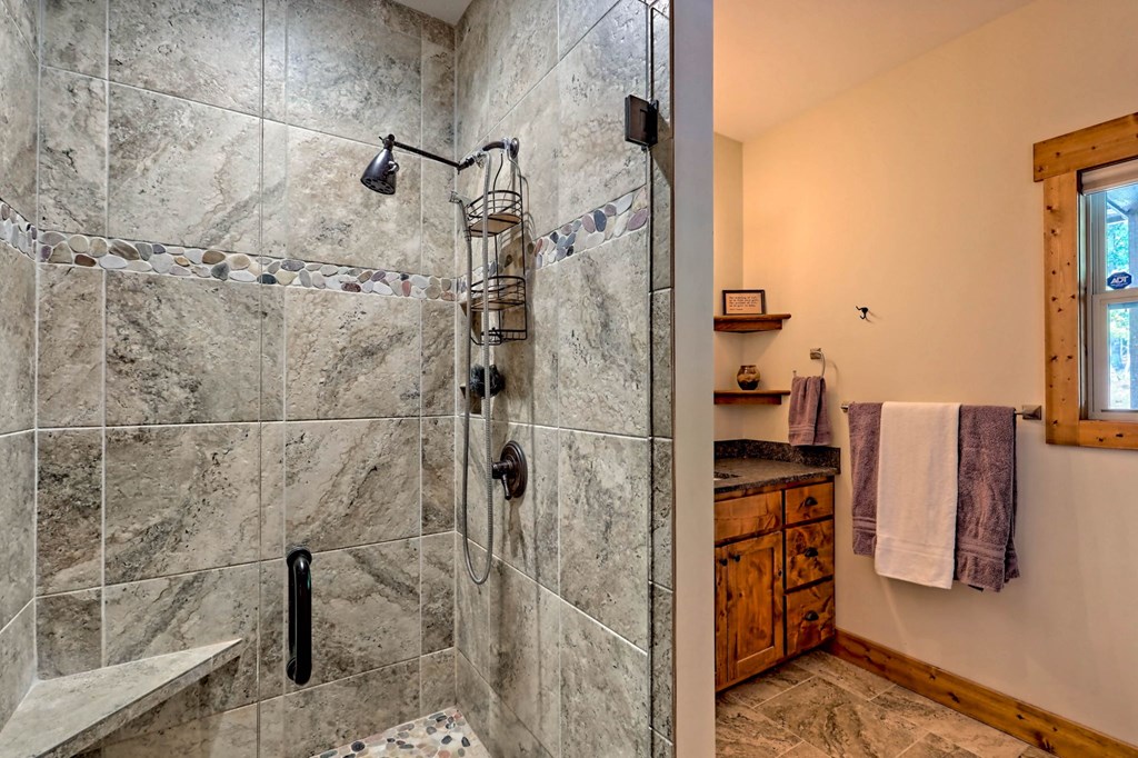 415647 Blairsville Residential