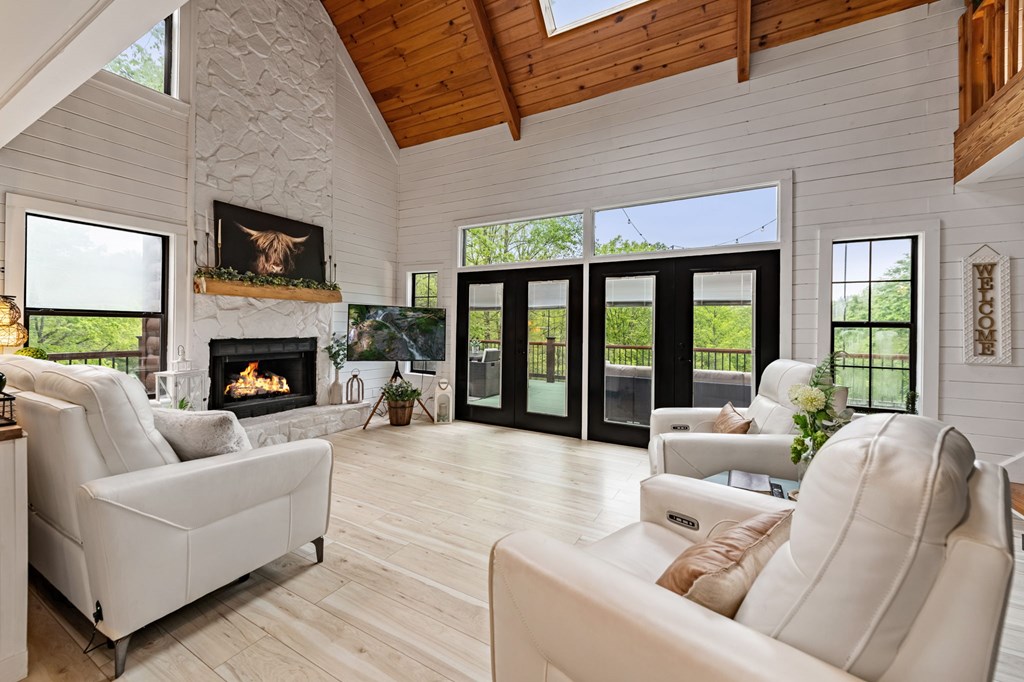 415649 McCaysville Residential