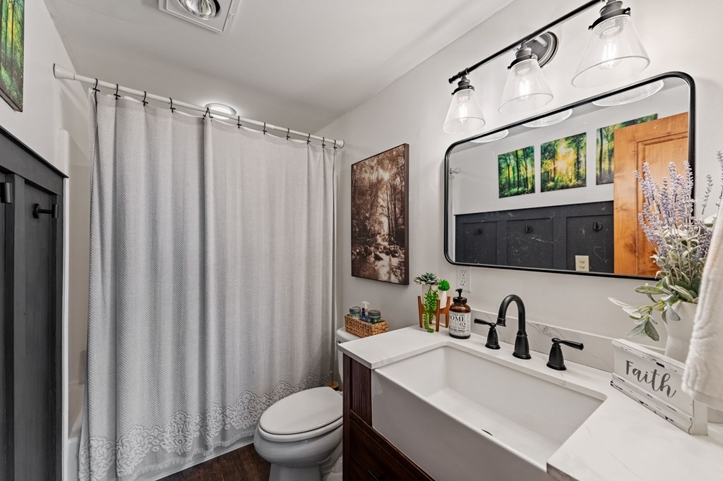 415649 McCaysville Residential