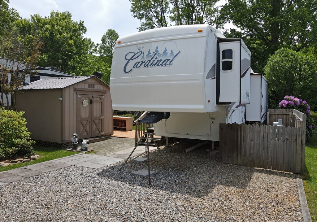 415652 Blairsville Residential