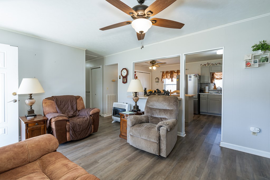 415656 Murphy Residential