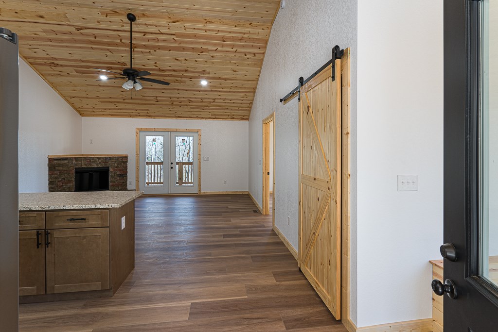 415657 Murphy Residential