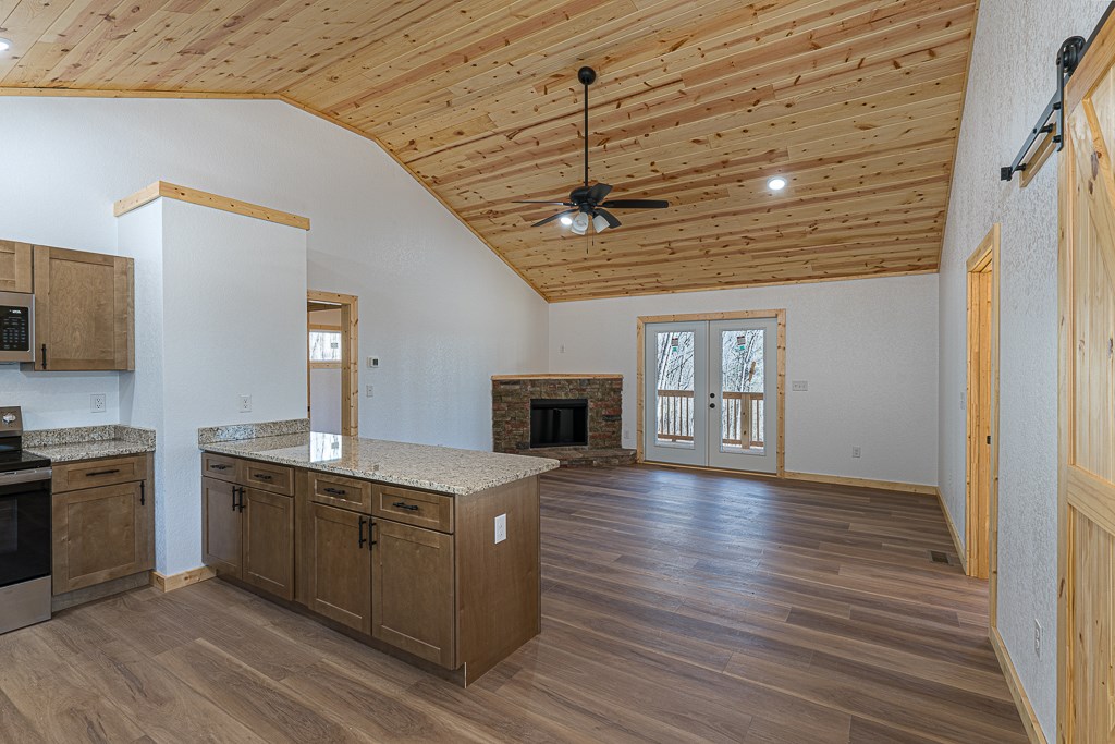 415657 Murphy Residential